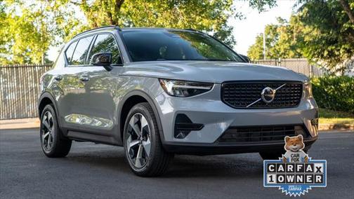2024 Volvo XC40 B5 Core Bright Theme