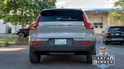 2024 Volvo XC40 B5 Core Bright Theme