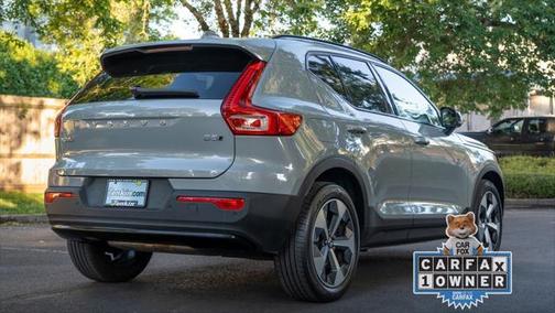 2024 Volvo XC40 B5 Core Bright Theme