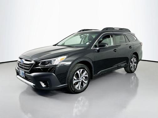 Crystal Black Silica 2022 Subaru Outback Limited XT
