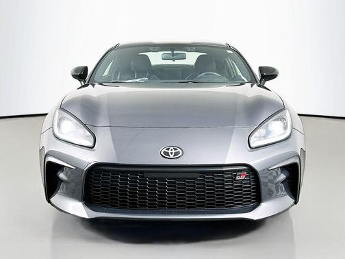 Pavement 2023 Toyota GR86 Premium