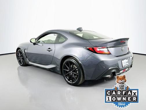 Pavement 2023 Toyota GR86 Premium