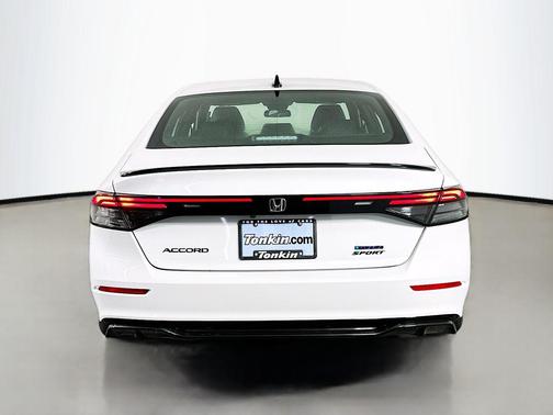 Platinum White Pearl 2026 Honda Accord Hybrid Sport-L