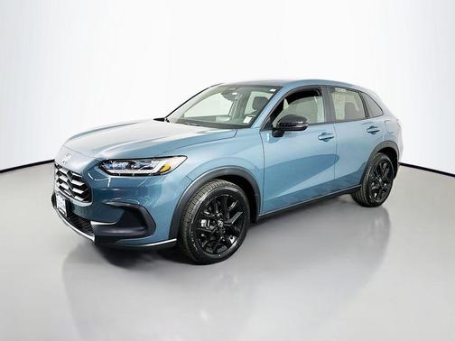 Nordic Forest Pearl 2024 Honda HR-V AWD Sport
