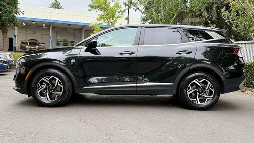 2024 Kia Sportage LX
