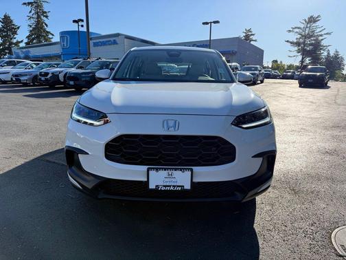 Platinum White Pearl 2025 Honda HR-V LX