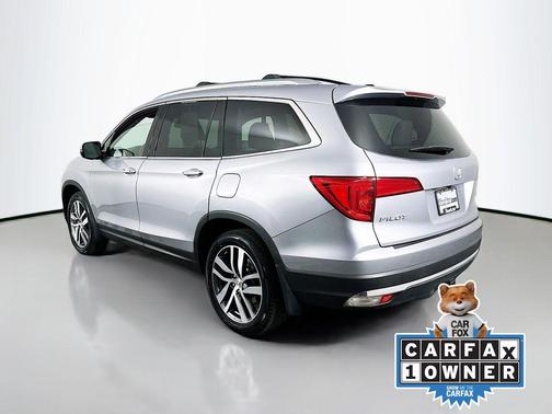 Silver Metallic 2018 Honda Pilot Touring