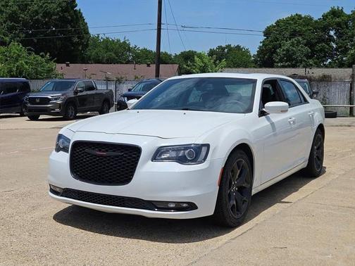 2022 Chrysler 300 S