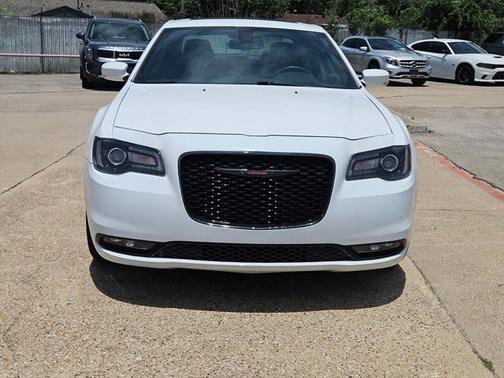 2022 Chrysler 300 S