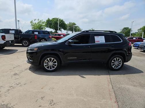 2022 Jeep Cherokee Latitude Lux
