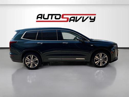 2024 Cadillac XT6 Premium Luxury FWD