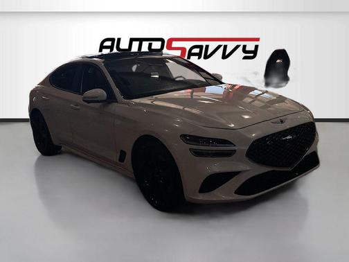 Uyuni White 2026 Genesis G70 3.3T RWD Sport Prestige
