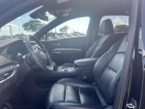 2021 Cadillac XT4 Premium Luxury