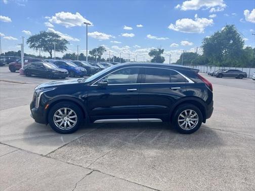 2021 Cadillac XT4 Premium Luxury