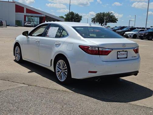 2015 Lexus ES 350 Crafted Line