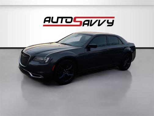 2021 Chrysler 300 Touring