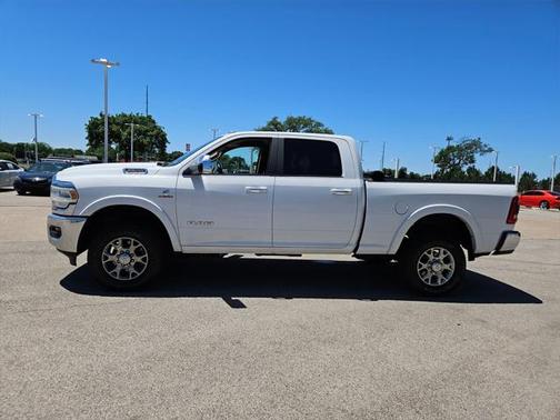 2022 RAM 2500 Laramie Crew Cab 4x4 6'4' Box