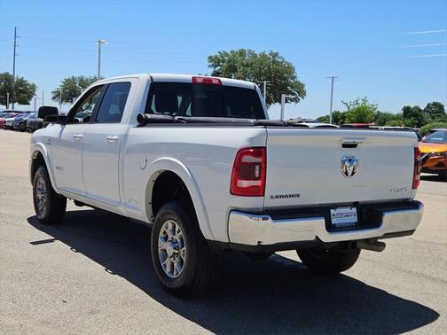 2022 RAM 2500 Laramie Crew Cab 4x4 6'4' Box