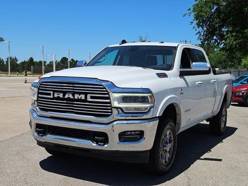 2022 RAM 2500 Laramie Crew Cab 4x4 6'4' Box