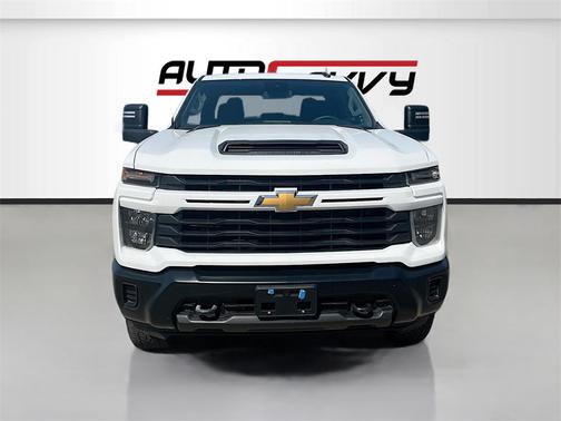 2024 Chevrolet Silverado 2500 Custom