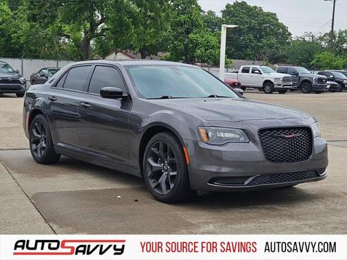 2021 Chrysler 300 Touring
