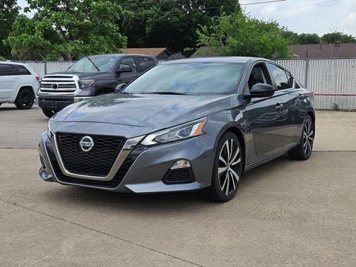 2020 Nissan Altima SR FWD