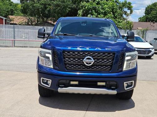 2017 Nissan Titan PRO-4X