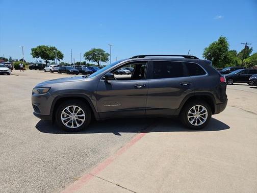 2022 Jeep Cherokee Latitude Lux