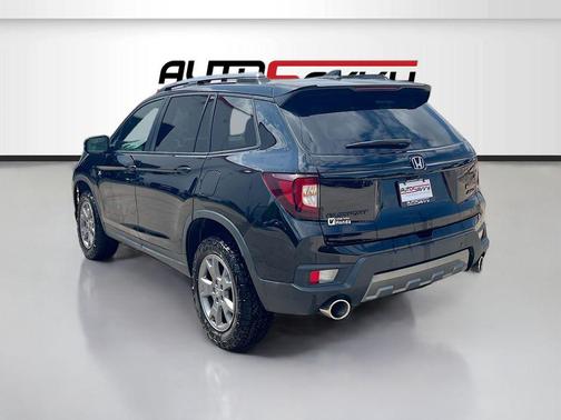 Crystal Black Pearl 2025 Honda Passport AWD TrailSport