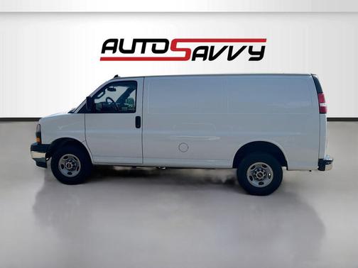 2022 GMC Savana 2500 Work Van