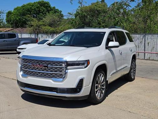 2022 GMC Acadia Denali