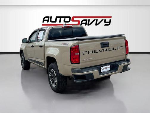 Sand Dune Metallic 2022 Chevrolet Colorado Z71