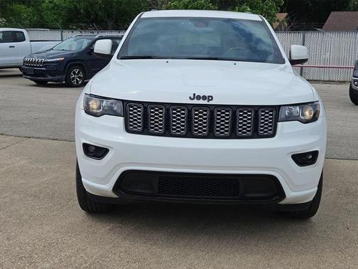 2021 Jeep Grand Cherokee Laredo