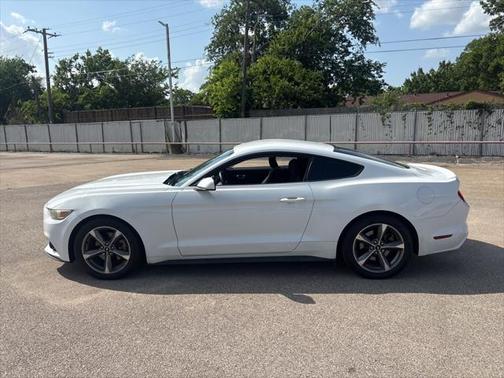 2016 Ford Mustang V6