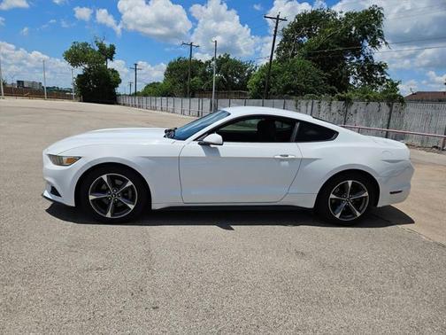 2016 Ford Mustang V6