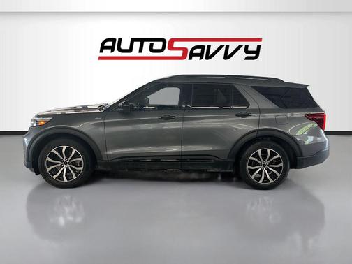 2022 Ford Explorer ST-Line