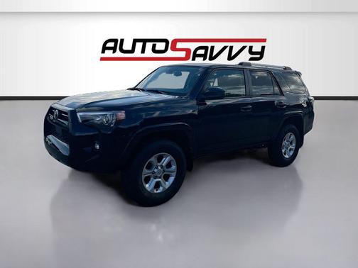 Midnight Black Metallic 2021 Toyota 4Runner SR5