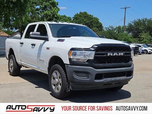 2022 RAM 2500 Tradesman Crew Cab 4x4 6'4' Box