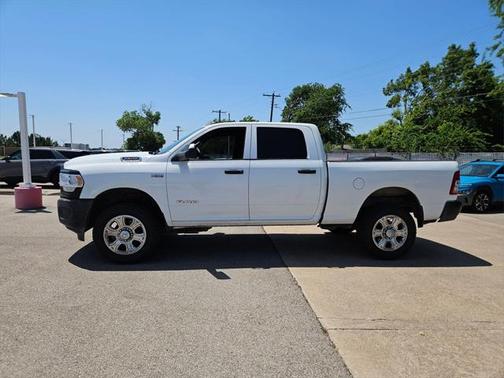 2022 RAM 2500 Tradesman Crew Cab 4x4 6'4' Box