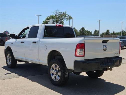 2022 RAM 2500 Tradesman Crew Cab 4x4 6'4' Box