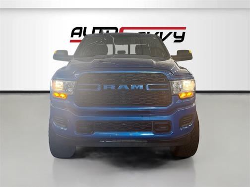 2021 RAM 2500 Tradesman Crew Cab 4x4 6'4' Box