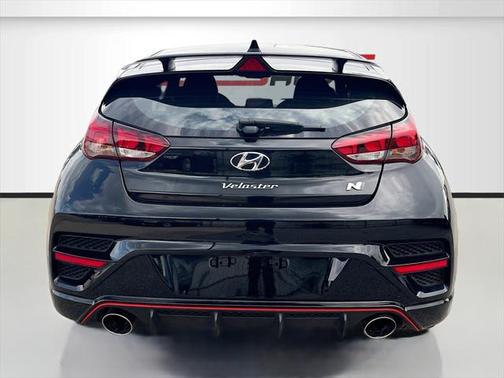 2019 Hyundai Veloster Base