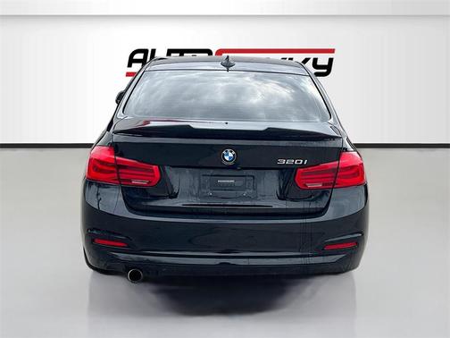 2018 BMW 320 i