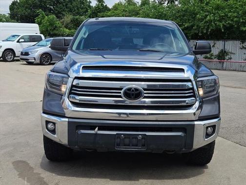 2017 Toyota Tundra SR5