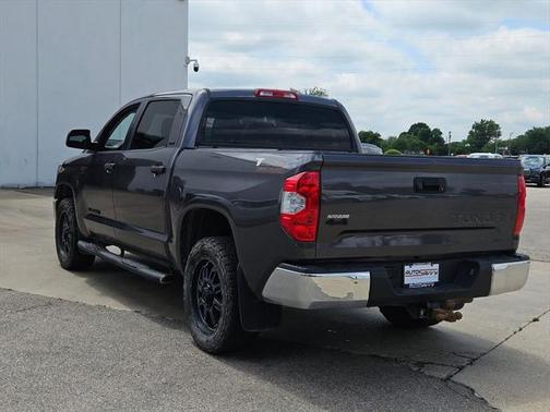 2017 Toyota Tundra SR5