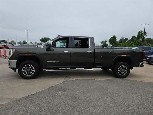 2023 GMC Sierra 3500 SLT