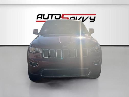 2022 Jeep Grand Cherokee Laredo