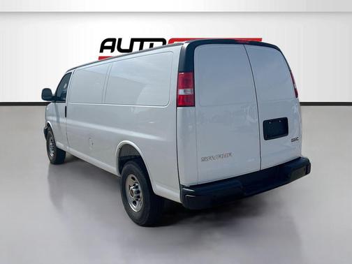 Summit White 2025 GMC Savana 3500 RWD 3500 Extended Wheelbase Work Van