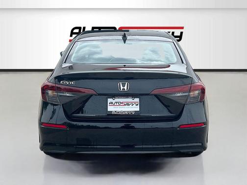 Crystal Black Pearl 2025 Honda Civic LX