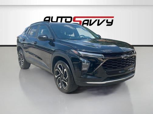 Mosaic Black Metallic 2024 Chevrolet Trax FWD 2RS